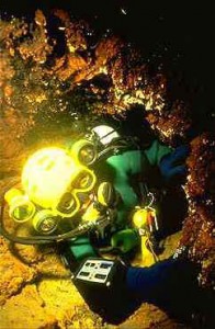 grotte de la mescla plongée souterraine Francis Le Guen decobrain