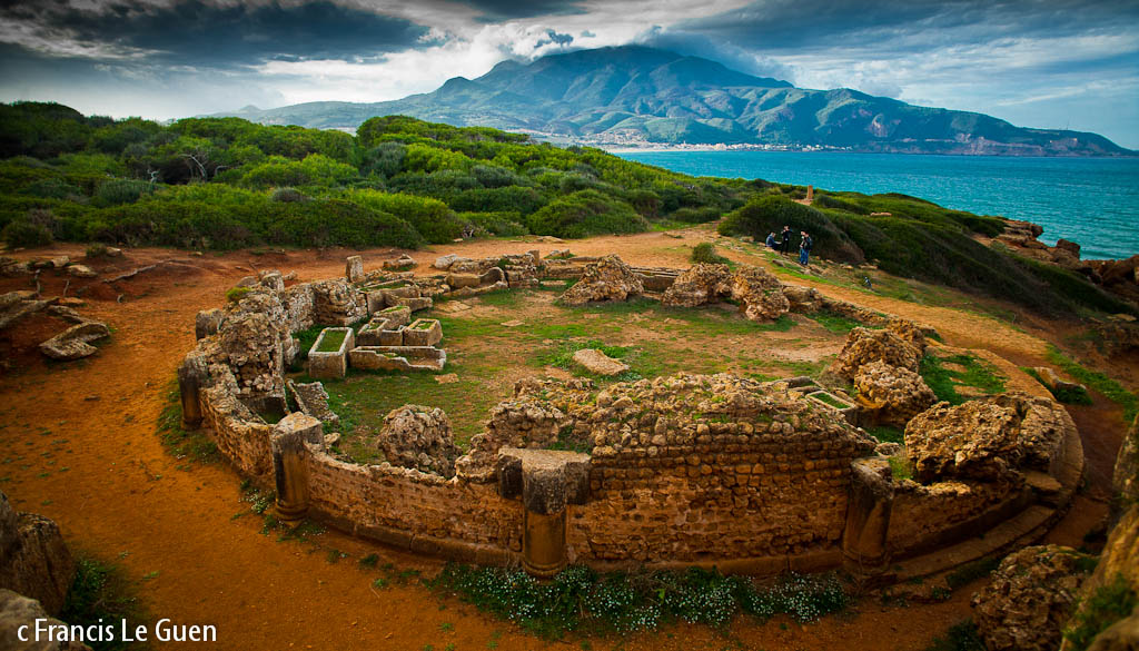 Tipaza avec au loin Cherchelle et le Mont Chenoua