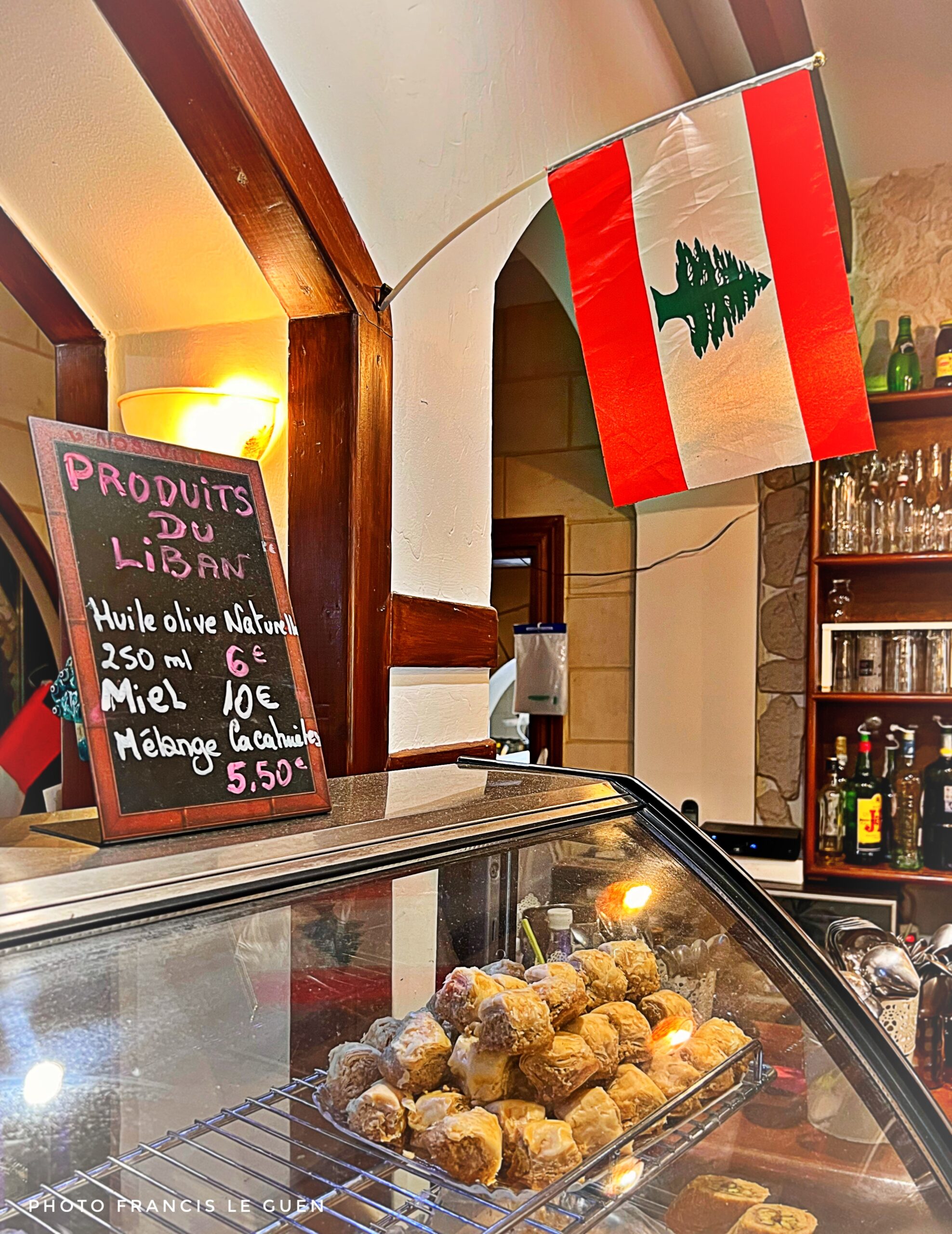 Villa Mont Liban - Restaurant - Marseille - architecture, Notre-Dame, corniche