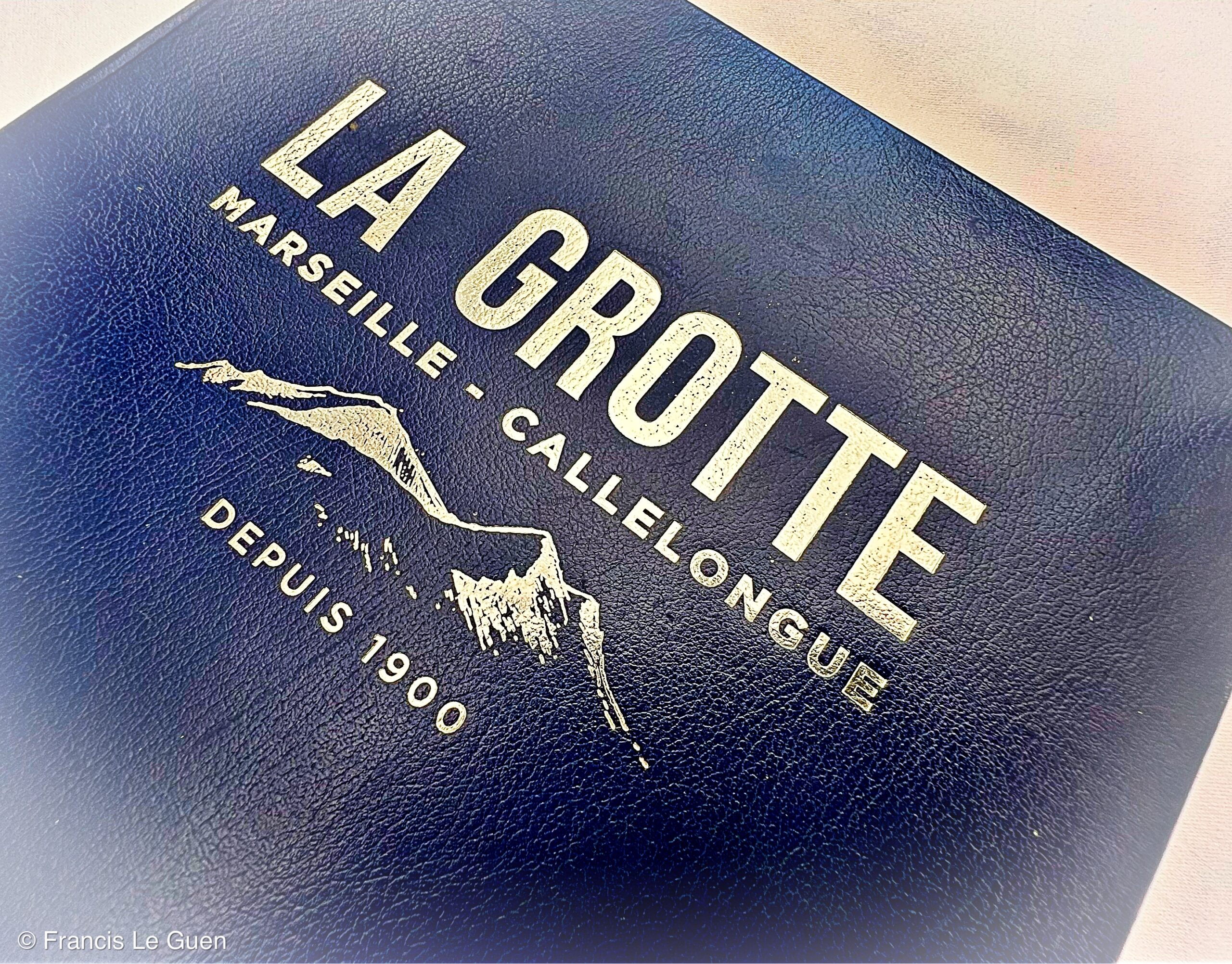 La grotte - Restaurant - Marseille - architecture, Méditerranée, panier