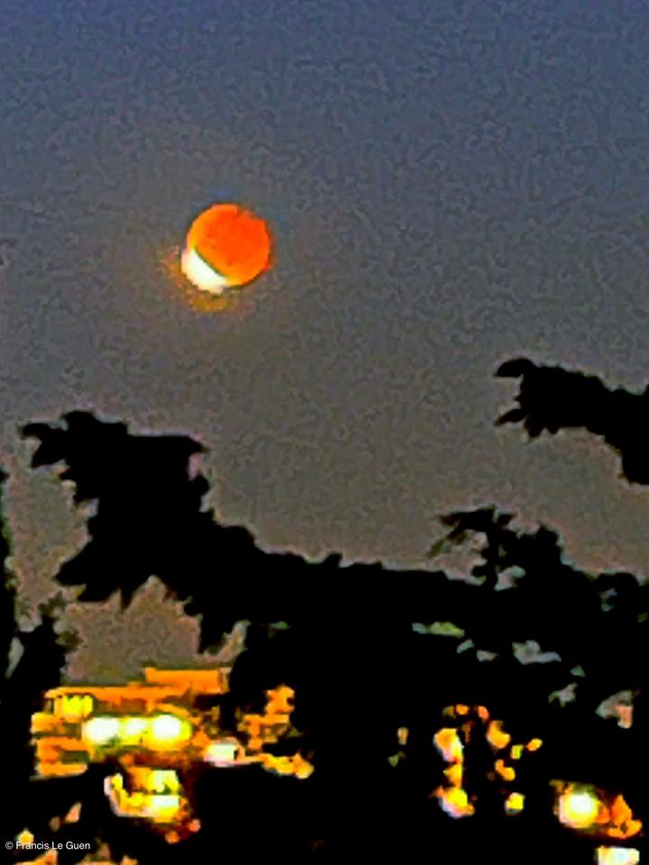 Eclipse totale de lune à Mazargies (Marseille). Choses vues septembre 2025
